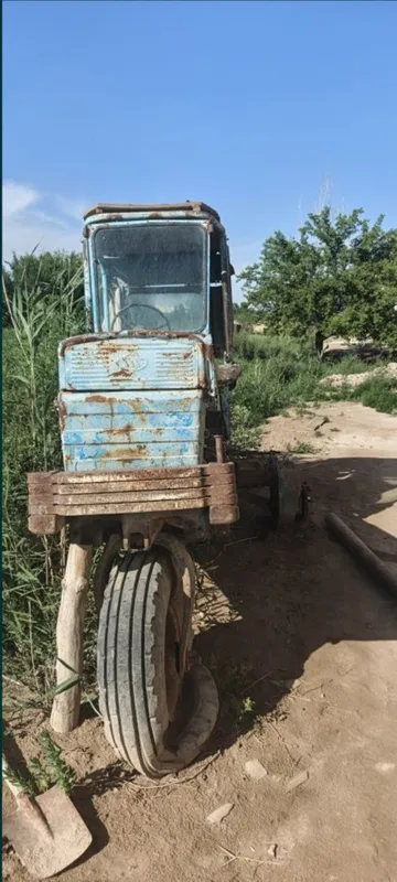Продаётся трактор T-28
Состояние хорошее, всё есть 2