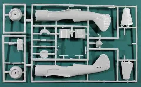 Сборная модель самолета Мессершмитт Bf 109 F2 (Italeri, 1:72) — фото 1