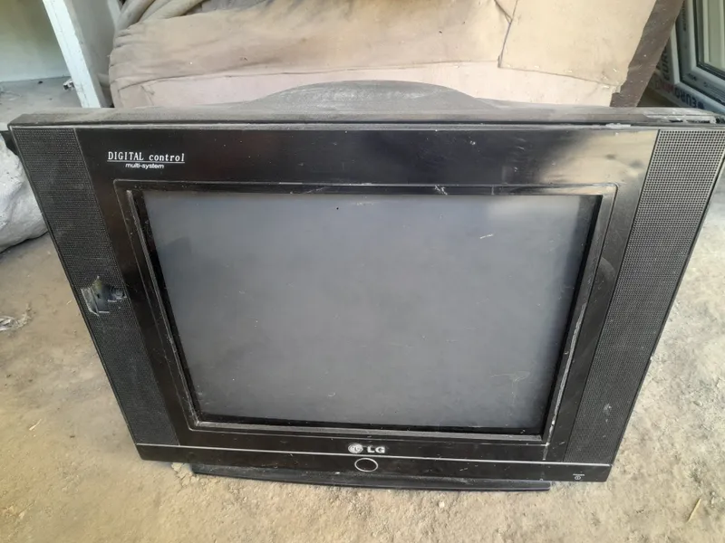 LG televizorini sotaman