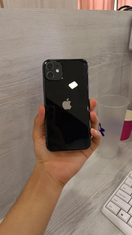 iPhone 11, 64 ГБ, 100% 3 iPhone 11, 64 ГБ, 100% 3