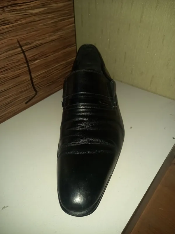 oyoģ kiyim sotiladi toza charm — фото 1