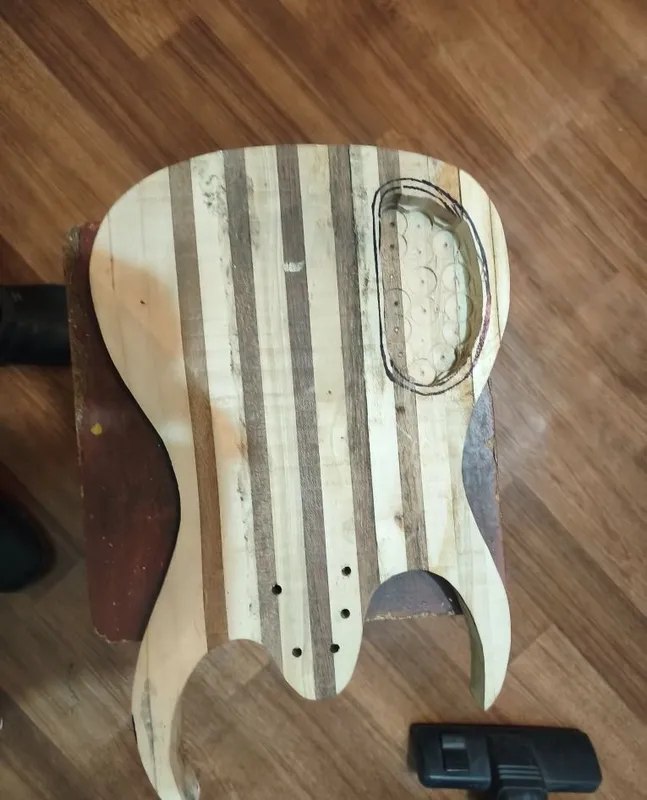 Sakkiz torli gitara loyihasi 2 Sakkiz torli gitara loyihasi 2