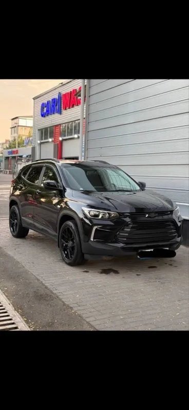 Treker 2 sotiladi. 3 Treker 2 sotiladi. 3