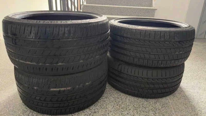 Продам Разноширокие шины 245/35/19---275/30/19