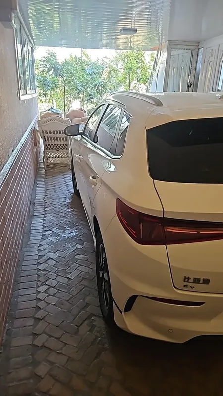 Bvd e2 luxury 23-24 дан хайдалган пробег 40 000 4
