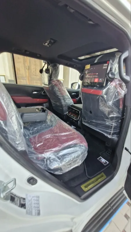 Toyota Land Cruser 300 XVGR Японка 2022йил 3.5турбина матор фулпазится 6 Toyota Land Cruser 300 XVGR Японка 2022йил 3.5турбина матор фулпазится 6