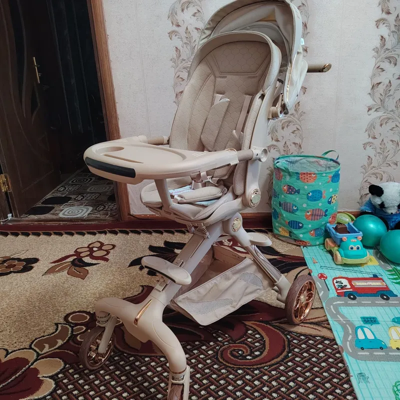 Детская коляска дрон