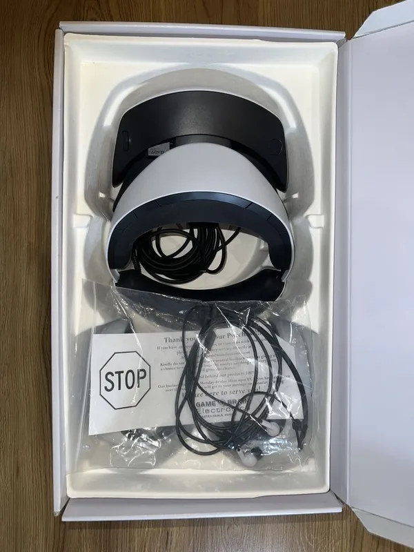 Продаю PlayStation VR2 (PS VR2) в идеальном состоянии. 3