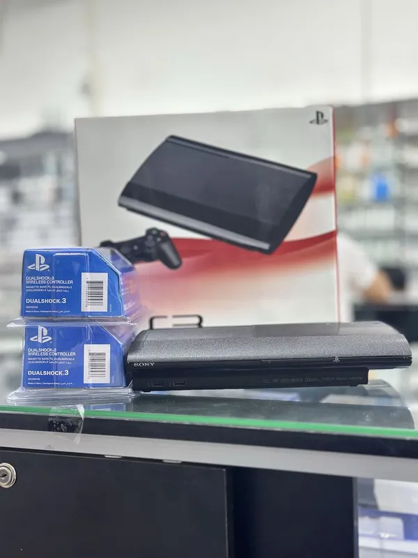 PS3 Super Slim 500GB, 12 игр, можно записывать ещё 1