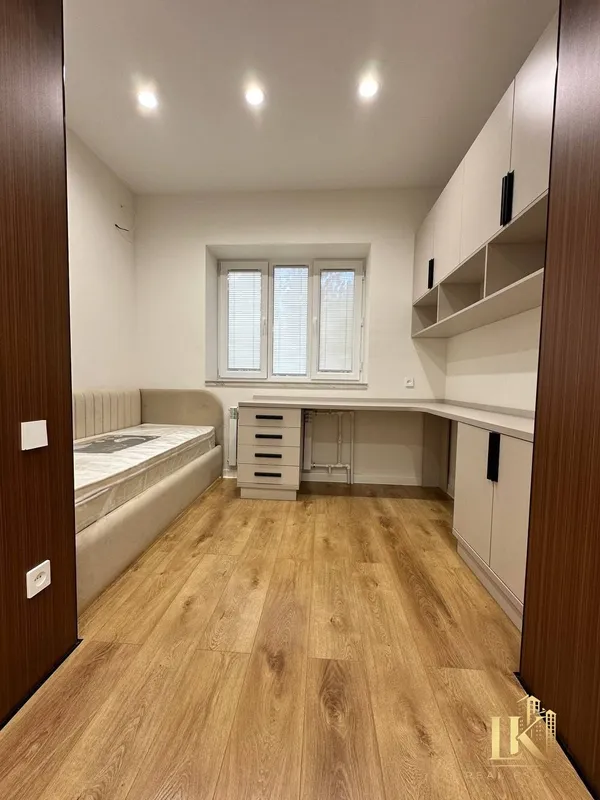 Kvartira sotiladi (2 xonadan 3 xonaga qayta rejalashtirilgan) 5