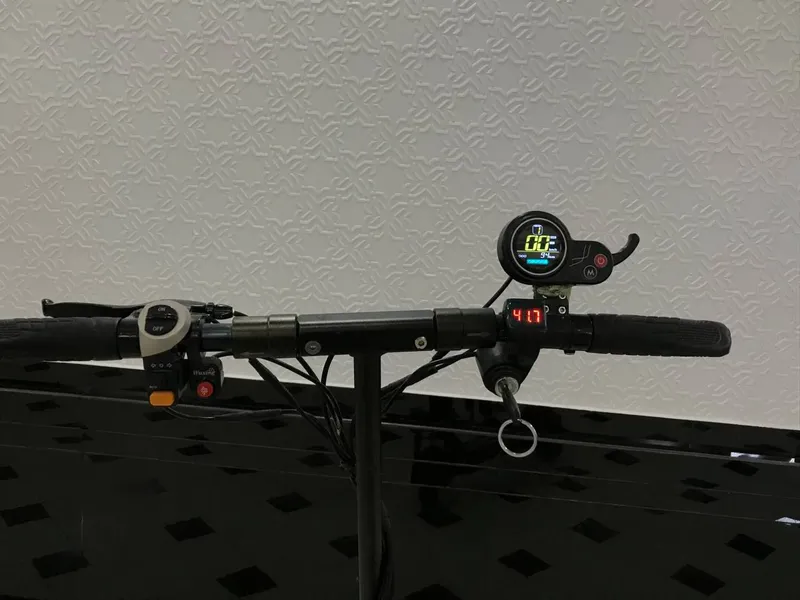 elektron samakat tezligi 45 93km yurgan.zor chotki 2