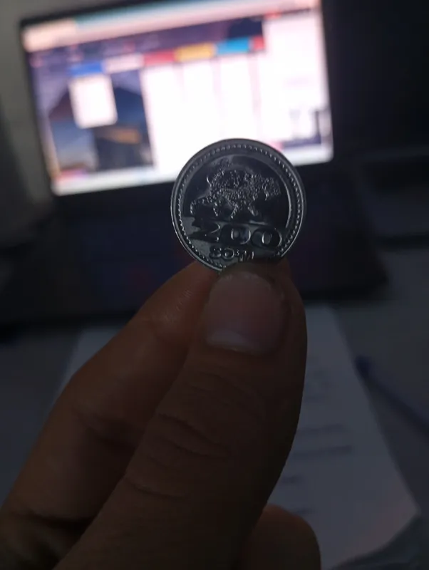 200 сум Центрального банка Узбекистана 2018 год 1