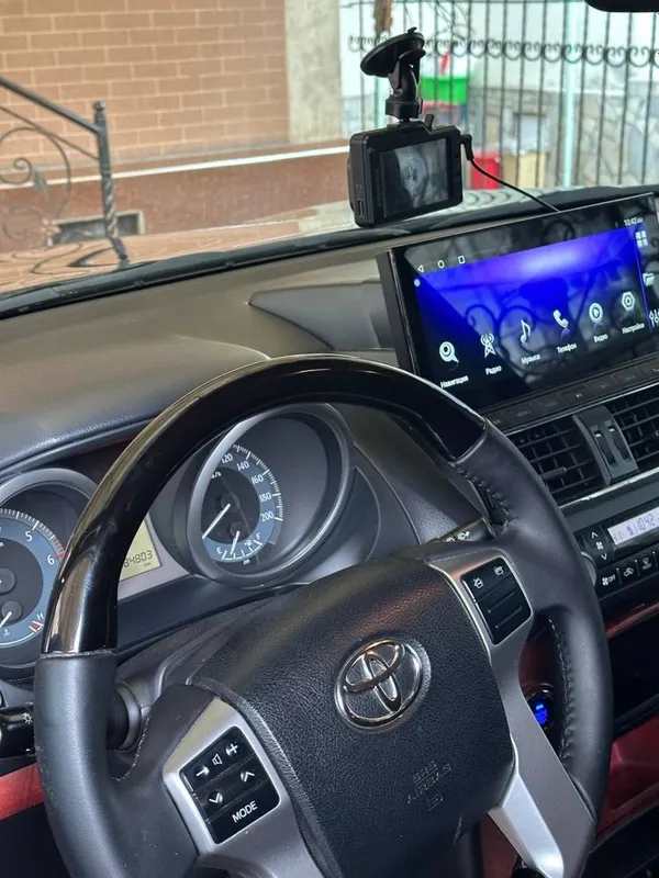 Toyota Land Cruiser Prado — в идеальном состоянии — фото 2