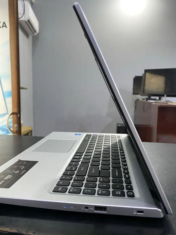 Acer Aspire 3 Celeron N4500 3
