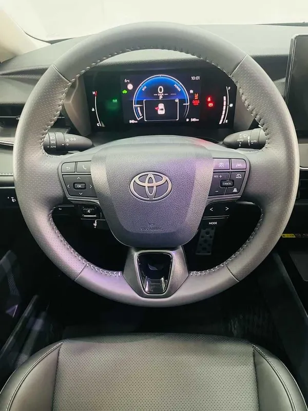 Toyota Camry 2026 Model Dual-Engine 2.0HSE Sport Lite Edition 7 Toyota Camry 2026 Model Dual-Engine 2.0HSE Sport Lite Edition 7
