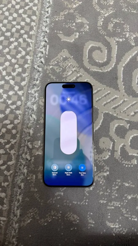 Iohone 15 pro max 4