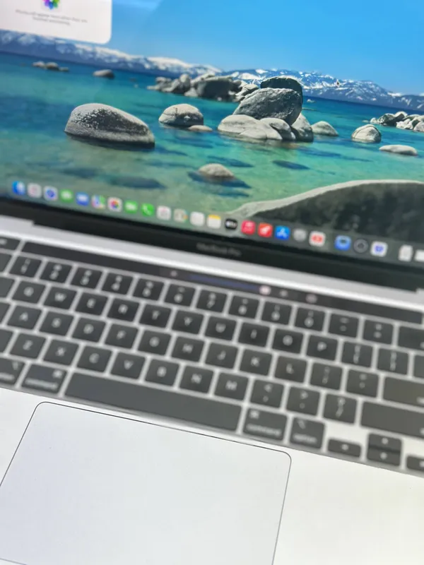 MacBook Pro (2019) 2