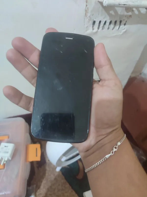 Отдам General Mobile с разбитым экраном на запчасти 1 Отдам General Mobile с разбитым экраном на запчасти 1