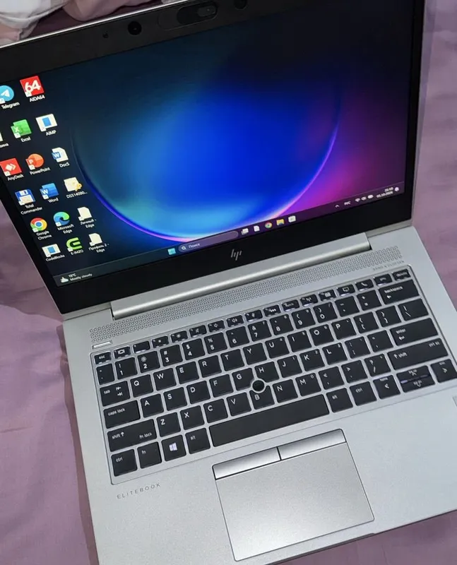 HP EliteBook 735 G5 1 HP EliteBook 735 G5 1