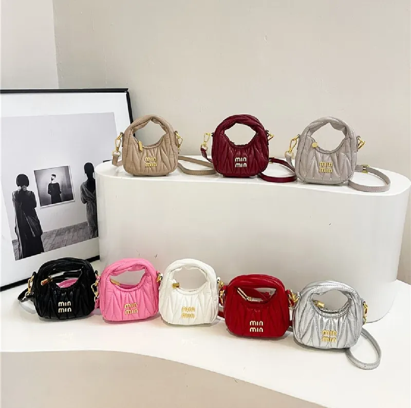 Микросумка Miu Miu Wander Matelassé