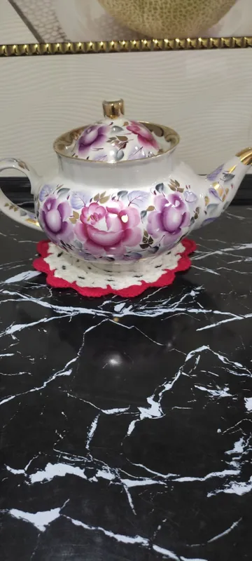 Чайник фарфоровый. Чайник фарфоровый.