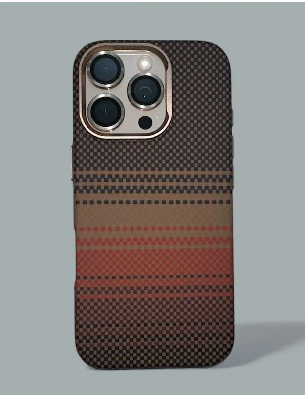 magsafe gʻilof karbon iphone 13pro uchun