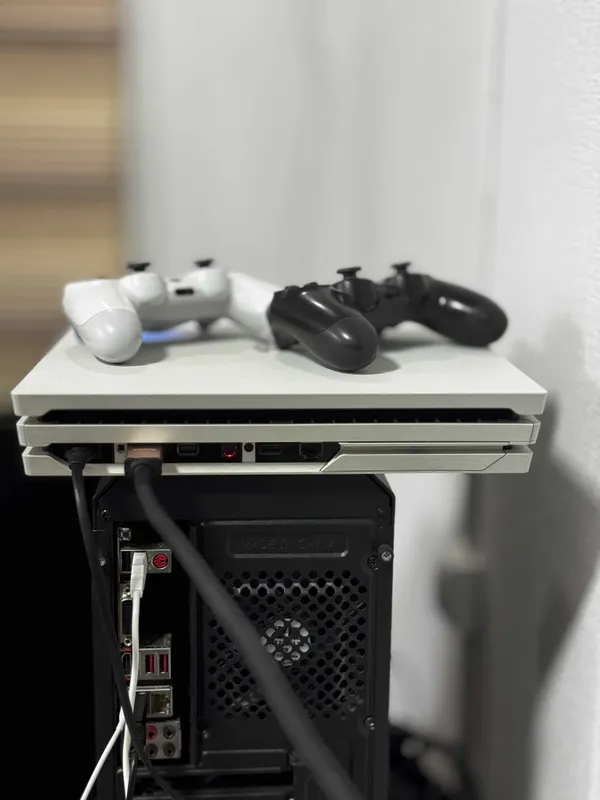 Playstation 4 PRO 1TB + ТОПОВЫЕ ИГРЫ, В БЕЛОМ ИСПОЛНЕНИИ - рассрочка — фото 2