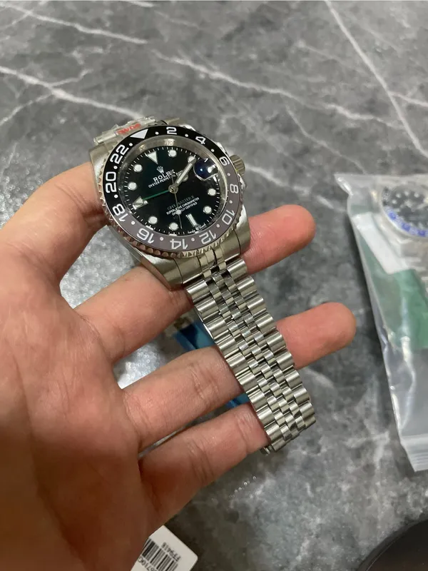 Rolex GMT-MASTER 2 "Bruce Wayne"