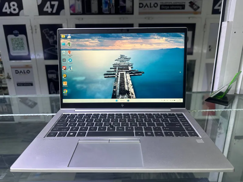 Подержанный HP EliteBook 1 Подержанный HP EliteBook 1