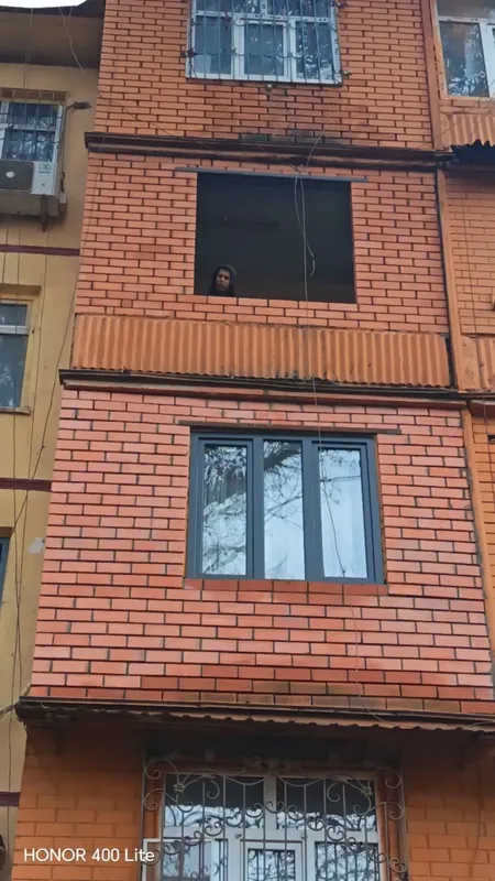 Balkonga g'isht teramiz.Kladka balkon . Керпичная кладка балканов — фото 1