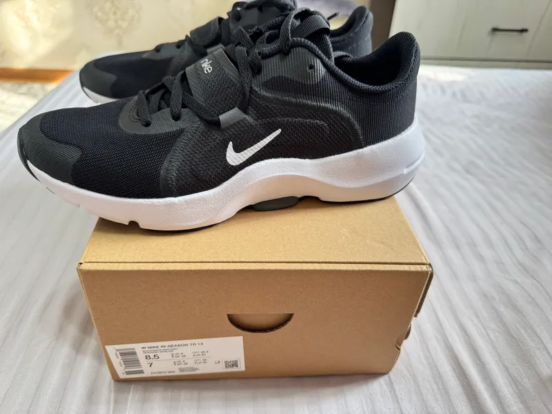 Новые кроссовки Nike Original!