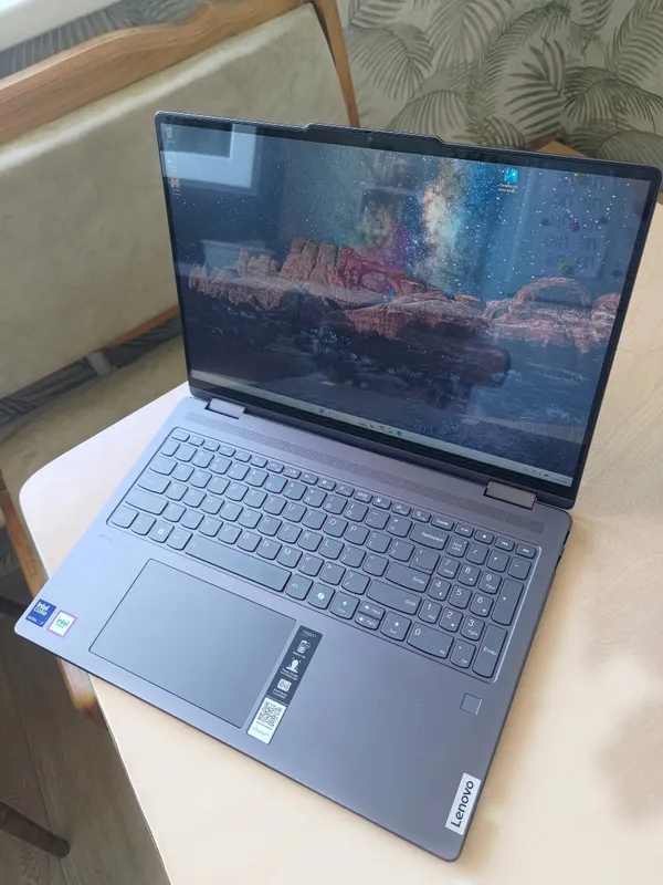 Lenovo Yoga 7 | Ultra 7 155U | RAM 16 | NVMe 256 1 Lenovo Yoga 7 | Ultra 7 155U | RAM 16 | NVMe 256 1
