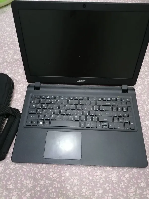 Noutbook acer xolati zur 2