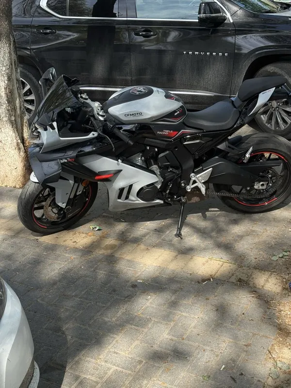 Мотоцикл Cfmoto 675SR-R, идеальное состояние. — фото 4