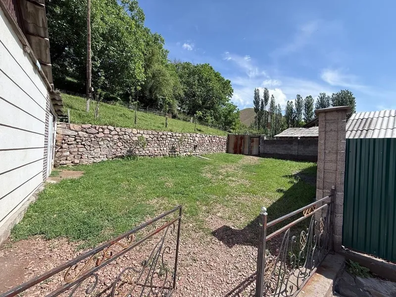 Uchastka hovli uy dacha 4