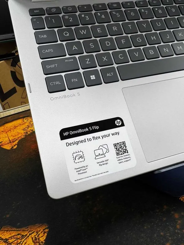 Noutbuk HP OmniBook5 Flip Intel Core7-150U-SENSOR EKRAN/FACE ID/ENG KB — фото 2