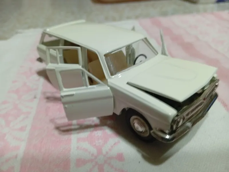 Модели автомобилей масштаб 1:43 3 Модели автомобилей масштаб 1:43 3