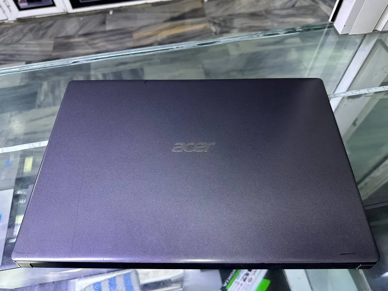 Ишлатилган Acer Aspire ноутбуги 5 Ишлатилган Acer Aspire ноутбуги 5