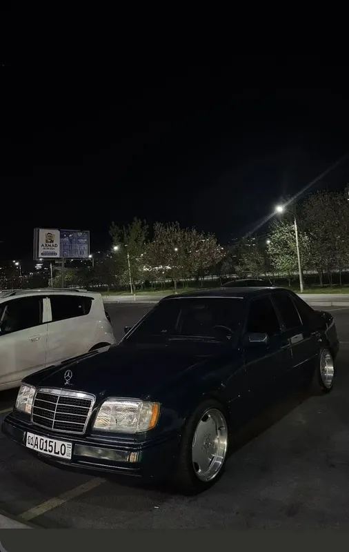 Mercedes benz w124 E230 4 Mercedes benz w124 E230 4