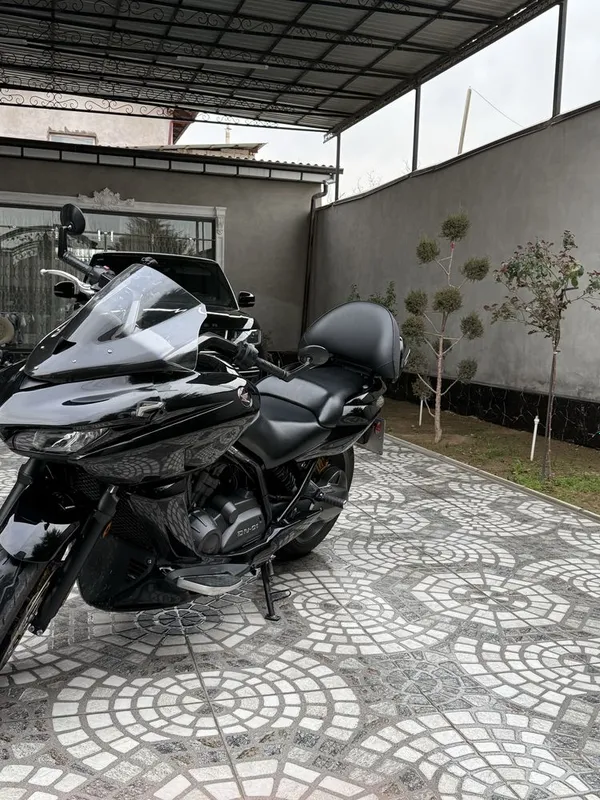 Мотоцикл Honada DN-1 единственный в Узбекистане — фото 6