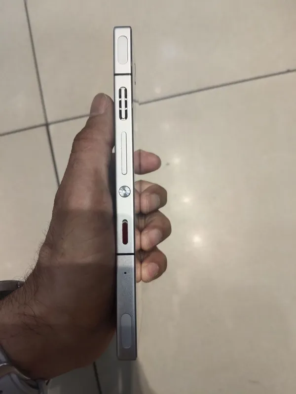 Blackberry KEYONE с памятью 32GB, Perfectum, RUIM-карта 3 Blackberry KEYONE с памятью 32GB, Perfectum, RUIM-карта 3