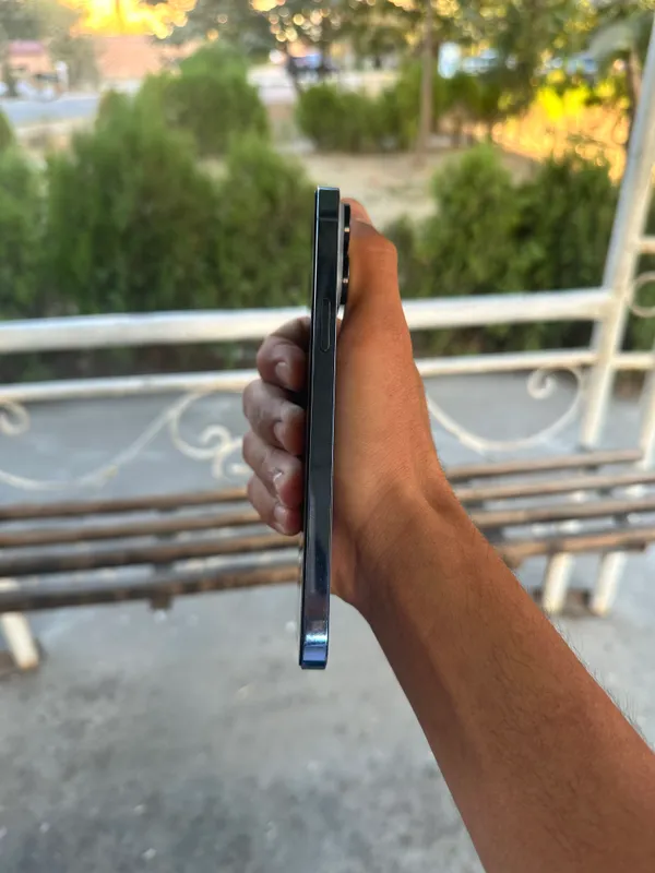 iPhone 13 Pro Max 4 iPhone 13 Pro Max 4