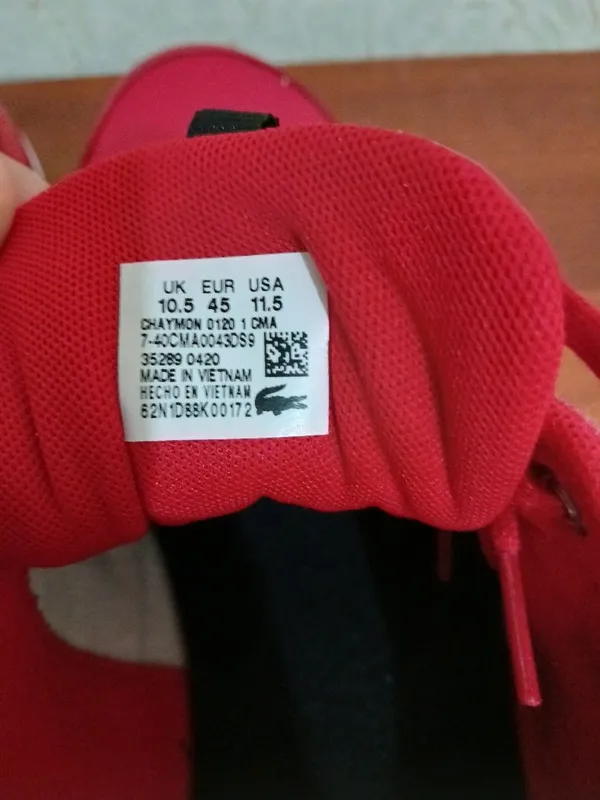 Красовка LACOSTE жуда мустаҳкам США 6 Красовка LACOSTE жуда мустаҳкам США 6