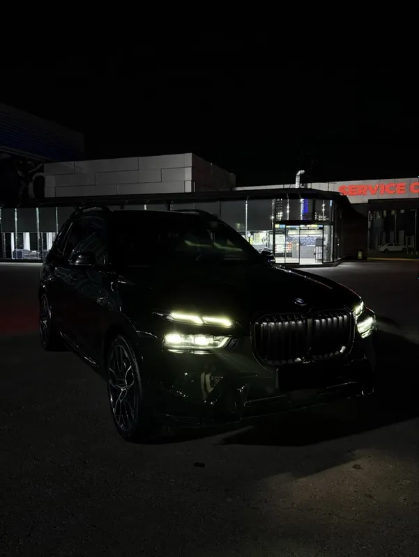 BMW X7 i40 1