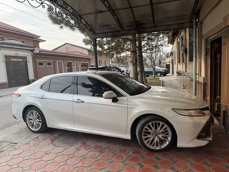 Toyota Camry 3.5 obyom. — фото 3