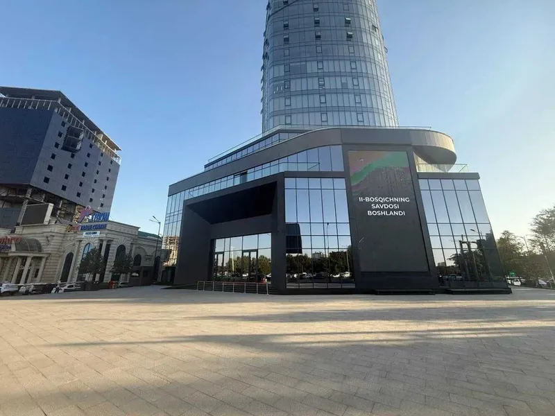 Сдам готовый офис с мебелью в бизнес центре А класса, рядом с метро — фото 2