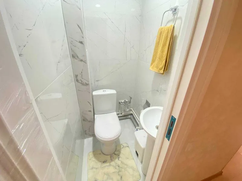 Сдам 3х комнатную, ул. Бабура, Аэропорт, с ремонтом 4