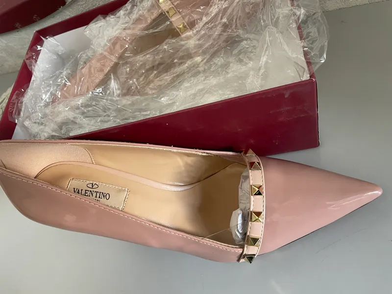 Tufli 40razmer Valentino