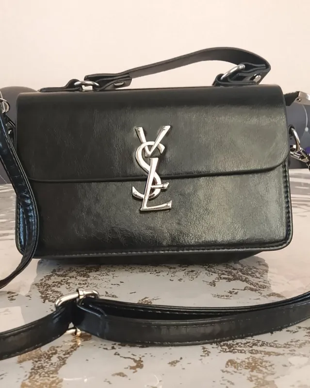 Yves Saint Laurent brendidan har xil rasvetkalari. — фото 2