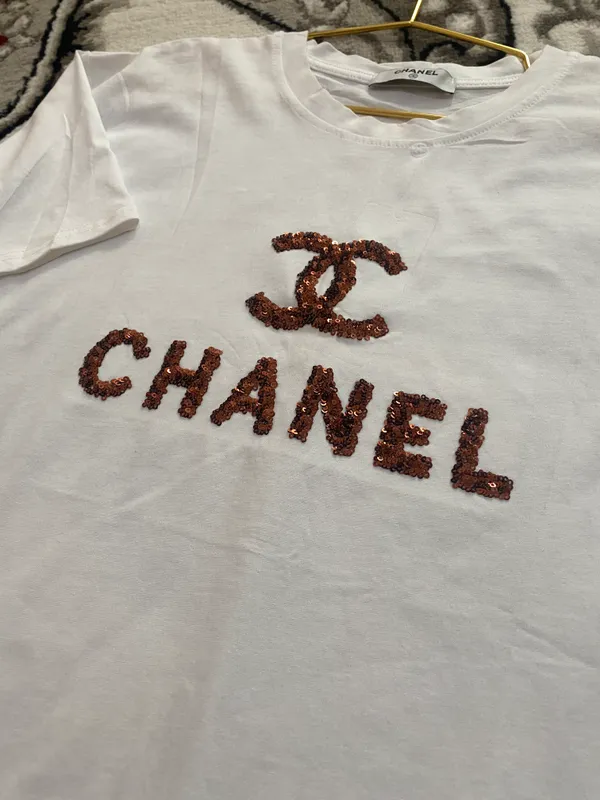 Женская футболка Chanel — фото 1